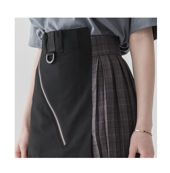 HARSH and CRUEL Asymmetric Pleated Skirt